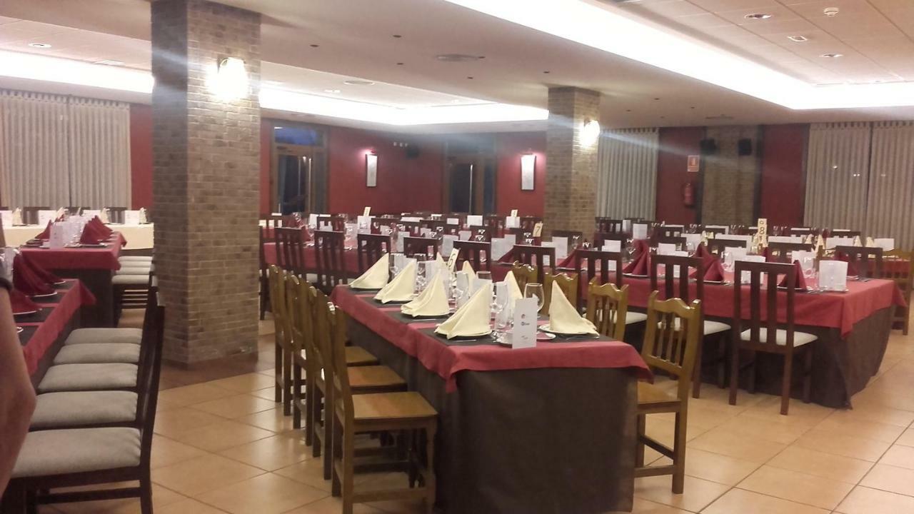 Hotel Restaurante Val Antas de Ulla Buitenkant foto